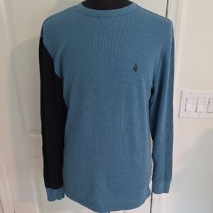 Volcom Textured Gray Long Sleeve Shirt